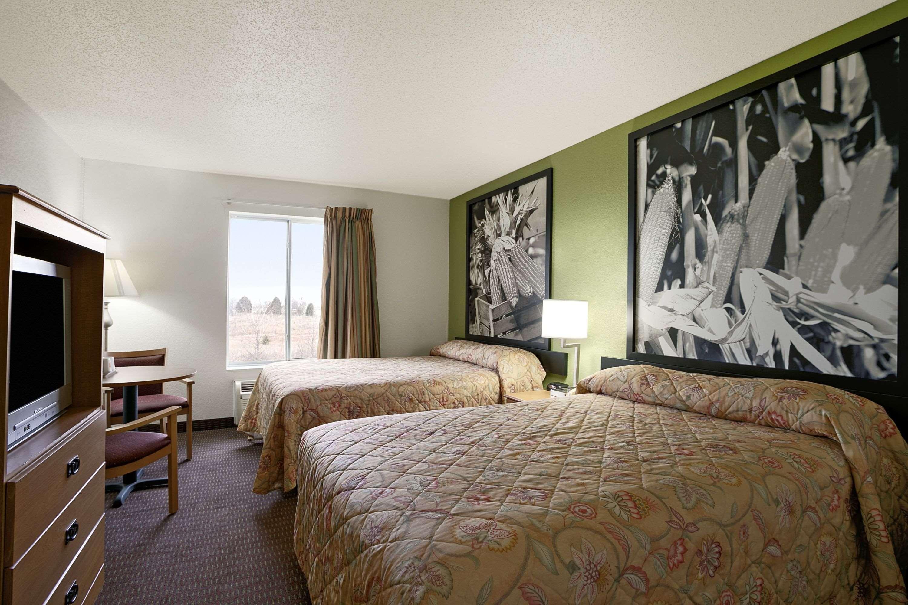 Super 8 By Wyndham Corydon Otel Dış mekan fotoğraf