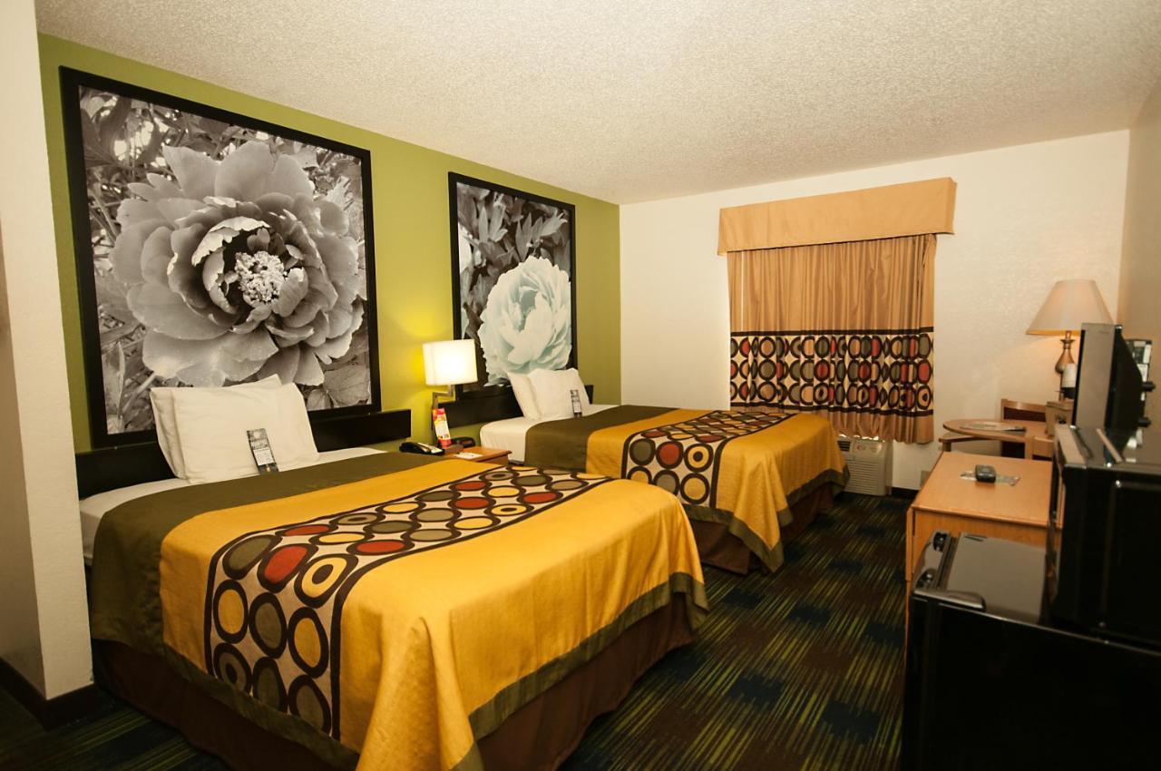 Super 8 By Wyndham Corydon Otel Dış mekan fotoğraf